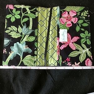 Vera Bradley book cover.